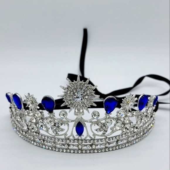 Crowned By Juliet | Sapphire And Silver Bridal Tiara - Picture 1 of 3